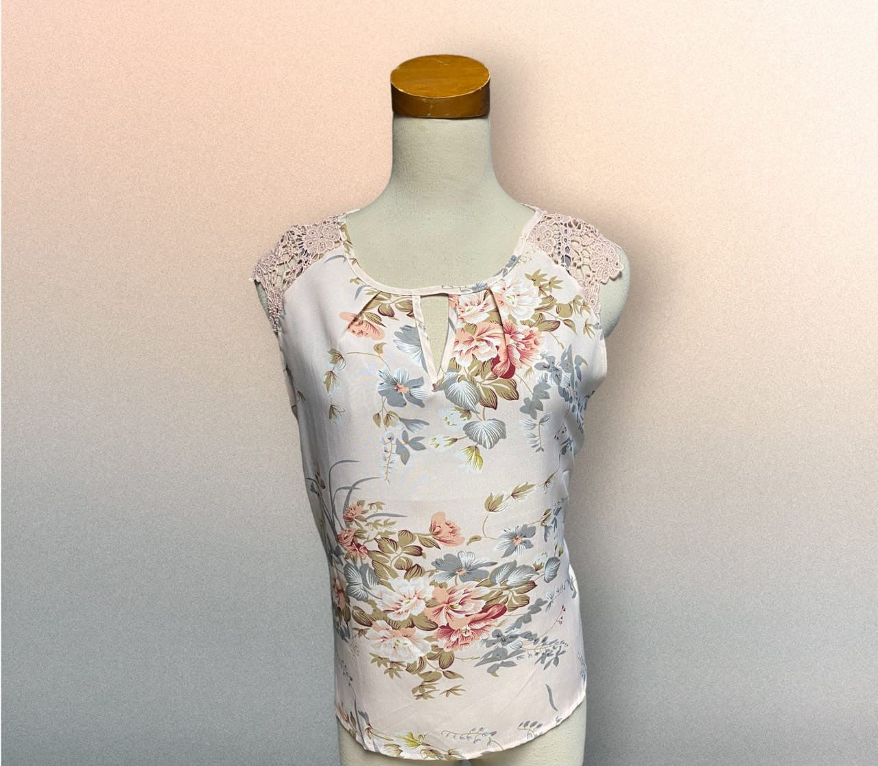 Blusa con Estampado Floral